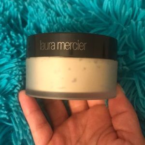 Laura Mercier Translucence Loose Setting Powder